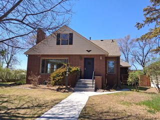 3649 Regent Avenue N, Robbinsdale, MN 55422