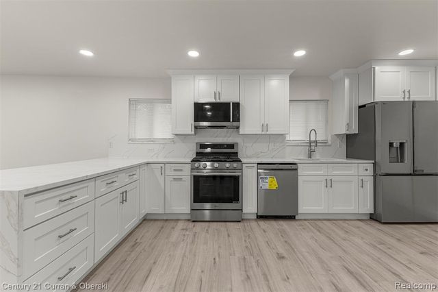 11276 Pardee Road, Taylor, MI 48180