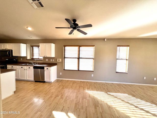 11210 E Pronghorn Avenue, Mesa, AZ 85212