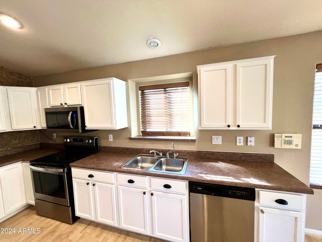11210 E Pronghorn Avenue, Mesa, AZ 85212