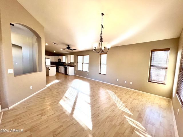 11210 E Pronghorn Avenue, Mesa, AZ 85212