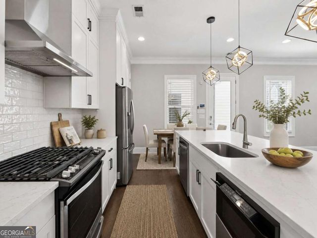 1821 Sanford Drive NW, Atlanta, GA 30318