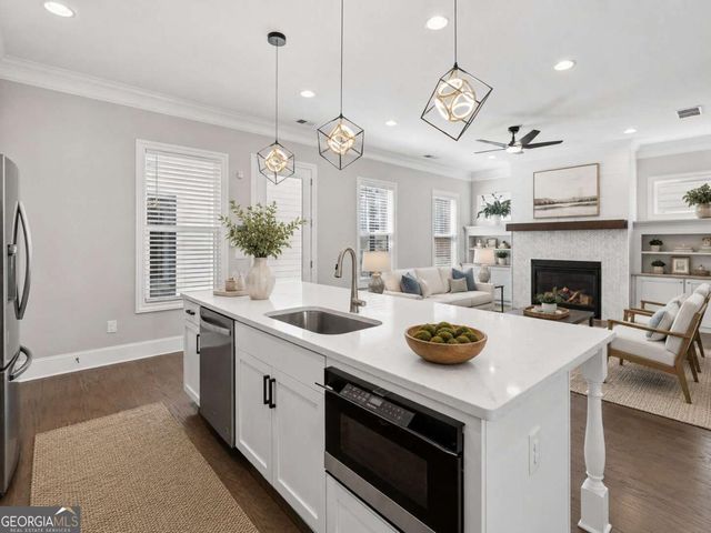 1821 Sanford Drive NW, Atlanta, GA 30318