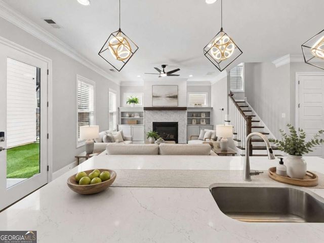 1821 Sanford Drive NW, Atlanta, GA 30318