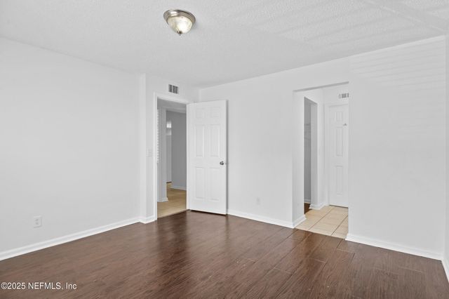 6552 LA MIRADA Drive E 7, Jacksonville, FL 32217