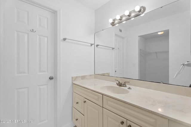 6552 LA MIRADA Drive E 7, Jacksonville, FL 32217