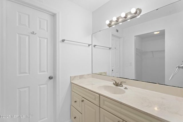 6552 LA MIRADA Drive E 7, Jacksonville, FL 32217