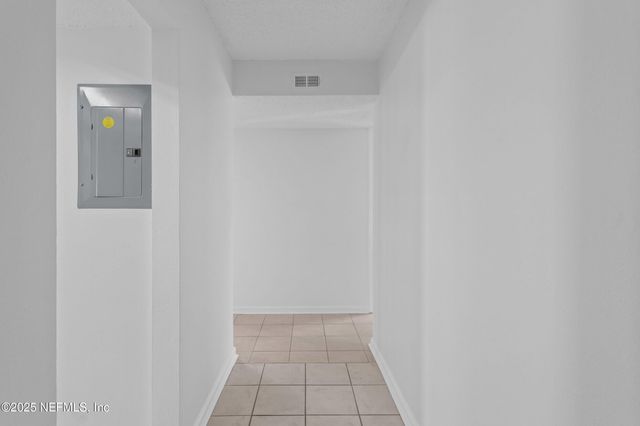 6552 LA MIRADA Drive E 7, Jacksonville, FL 32217