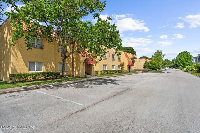 6552 LA MIRADA Drive E 7, Jacksonville, FL 32217