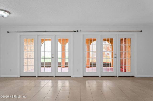 6552 LA MIRADA Drive E 7, Jacksonville, FL 32217