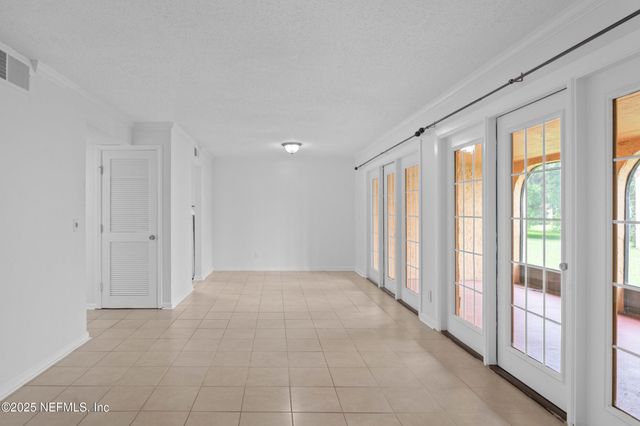 6552 LA MIRADA Drive E 7, Jacksonville, FL 32217