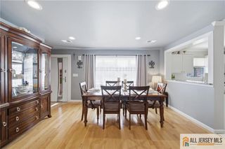 47 Kendall Drive, Sayreville, NJ 08859