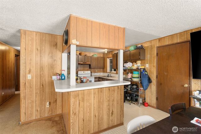 1334 Larch Street, Raymond, WA 98577