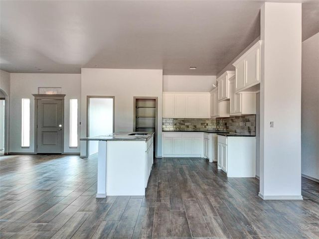 104699 S Secretariat Trail, Mcloud, OK 74851