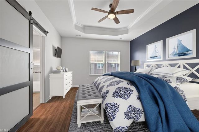 516 Clara LN, Virginia Beach, VA 23451