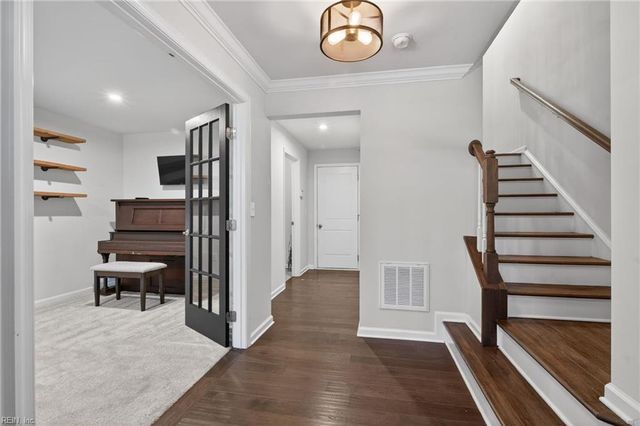 516 Clara LN, Virginia Beach, VA 23451