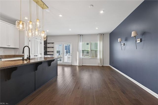 516 Clara LN, Virginia Beach, VA 23451