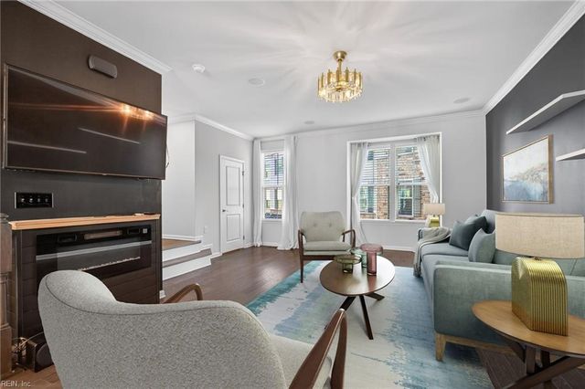 516 Clara LN, Virginia Beach, VA 23451