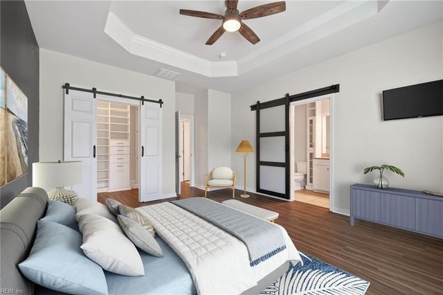 516 Clara LN, Virginia Beach, VA 23451