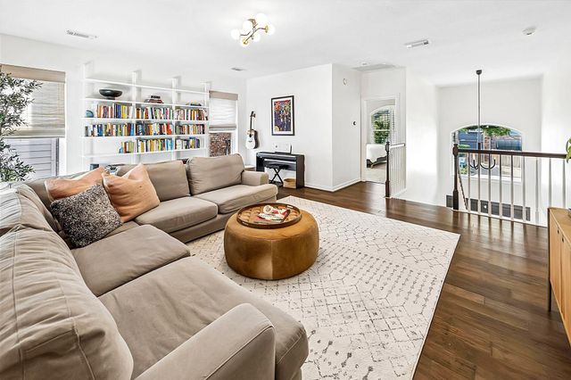 4107 Childress Street, Houston, TX 77005