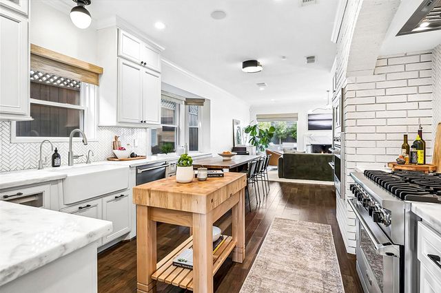 4107 Childress Street, Houston, TX 77005