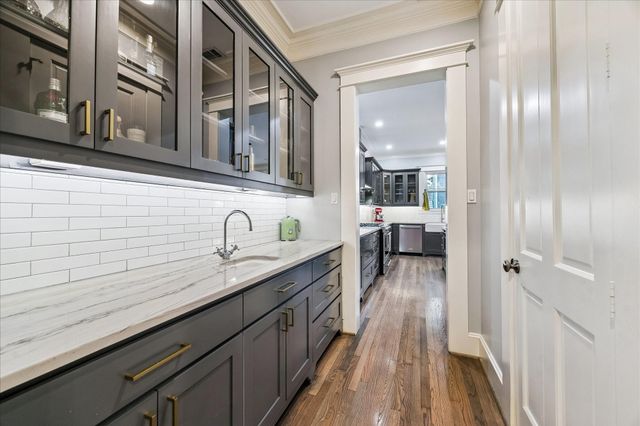 1527 Oxford Street, Houston, TX 77008