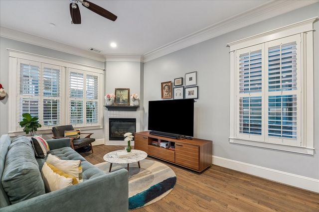 1527 Oxford Street, Houston, TX 77008
