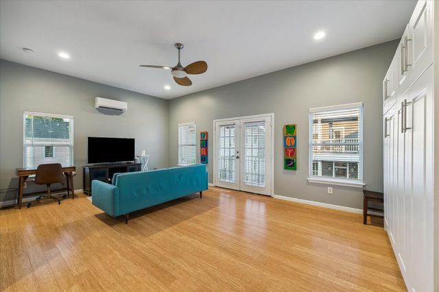 1527 Oxford Street, Houston, TX 77008