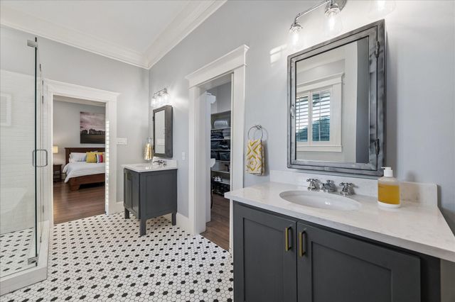 1527 Oxford Street, Houston, TX 77008