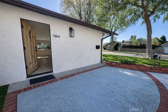 7804 Loma Verde Avenue, Canoga Park, CA 91304