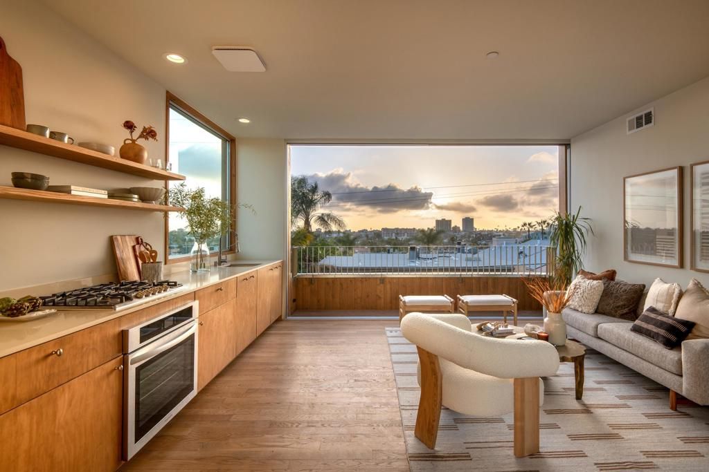 Image 5 of property listing at 3760 62 Pershing Ave, San Diego, CA 92104