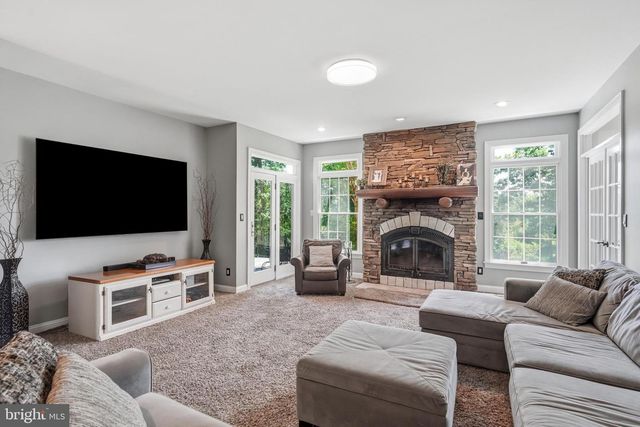 24 WINDING WAY, Mullica Hill, NJ 08062