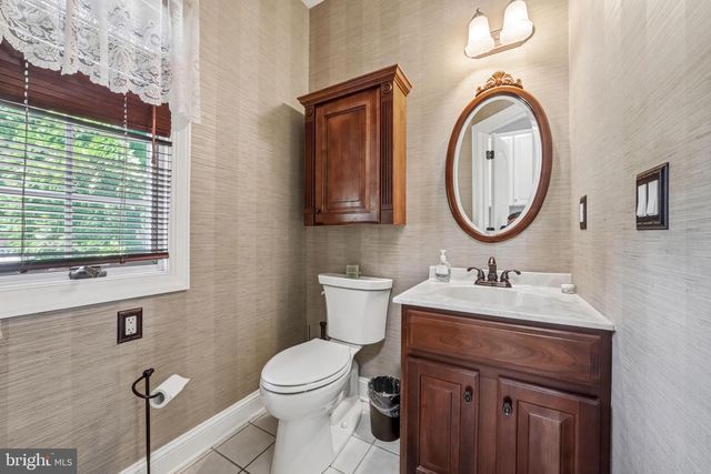 24 WINDING WAY, Mullica Hill, NJ 08062