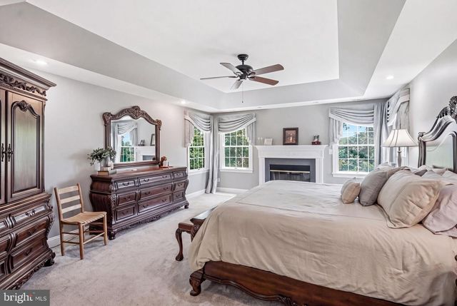 24 WINDING WAY, Mullica Hill, NJ 08062