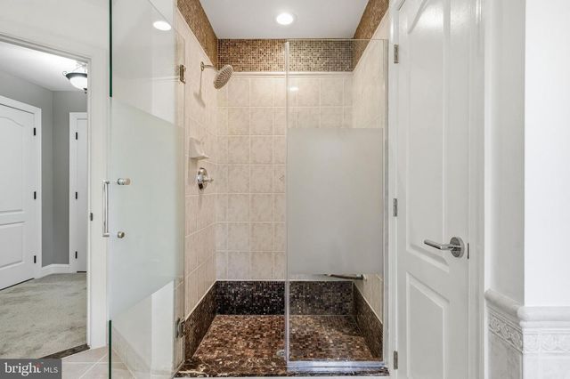 24 WINDING WAY, Mullica Hill, NJ 08062