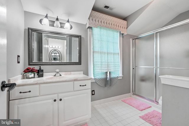 24 WINDING WAY, Mullica Hill, NJ 08062