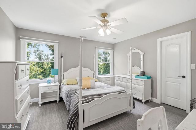 24 WINDING WAY, Mullica Hill, NJ 08062