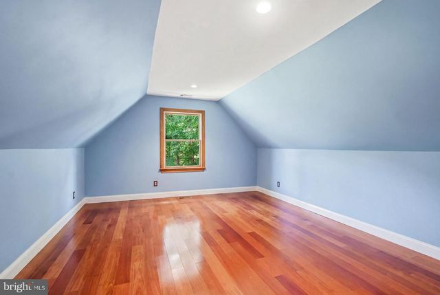 24 WINDING WAY, Mullica Hill, NJ 08062