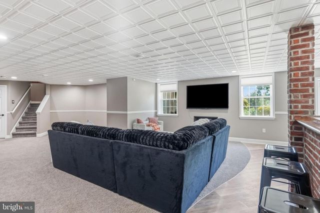 24 WINDING WAY, Mullica Hill, NJ 08062