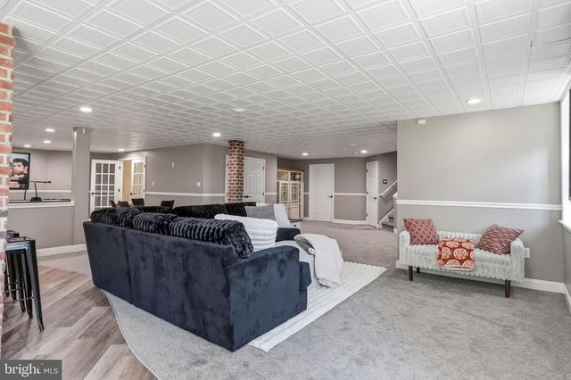 24 WINDING WAY, Mullica Hill, NJ 08062