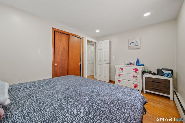 18 Crestwood Trail, East Hartford, CT 06118