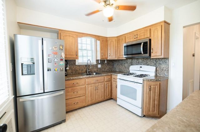 84 Scherer Boulevard, Franklin Square, NY 11010