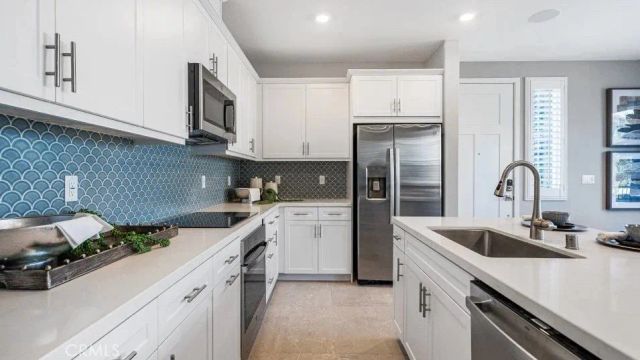 2837 E Amberley Privado, Ontario, CA 91762