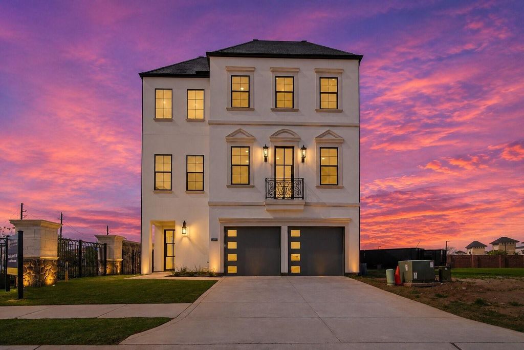 4707 Sunset Circle, Sugar Land, TX 77479