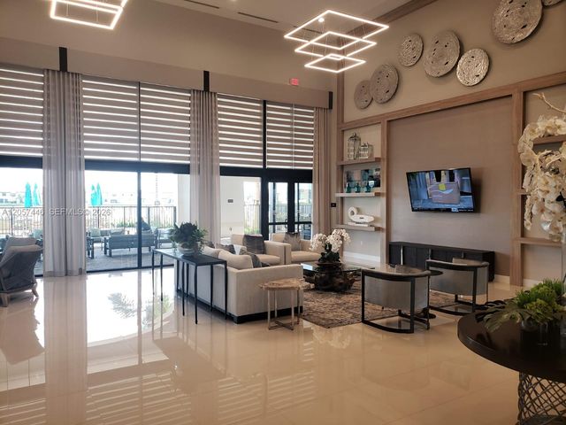 3412 W 114th Ter ., Hialeah, FL 33018