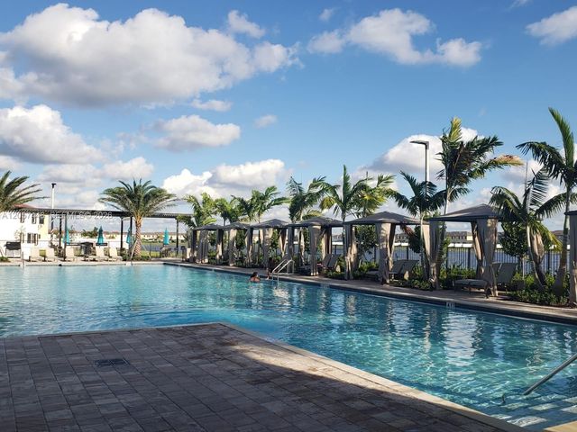 3412 W 114th Ter ., Hialeah, FL 33018
