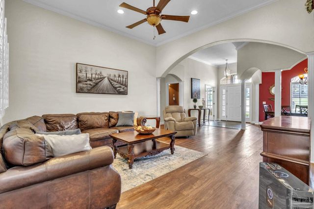 4401 Essex Terrace Cr, Pace, FL 32571