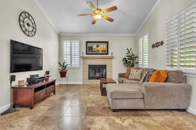 4401 Essex Terrace Cr, Pace, FL 32571