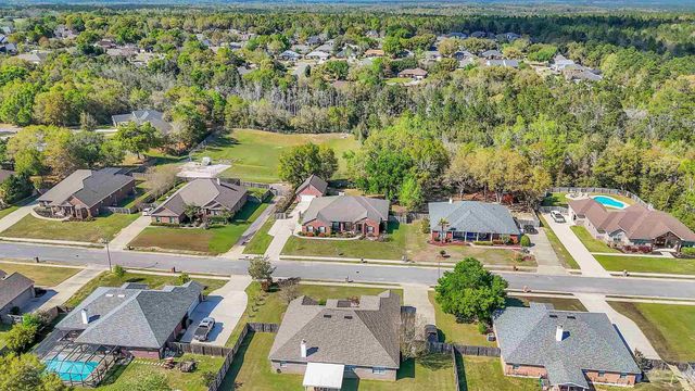 4401 Essex Terrace Cr, Pace, FL 32571