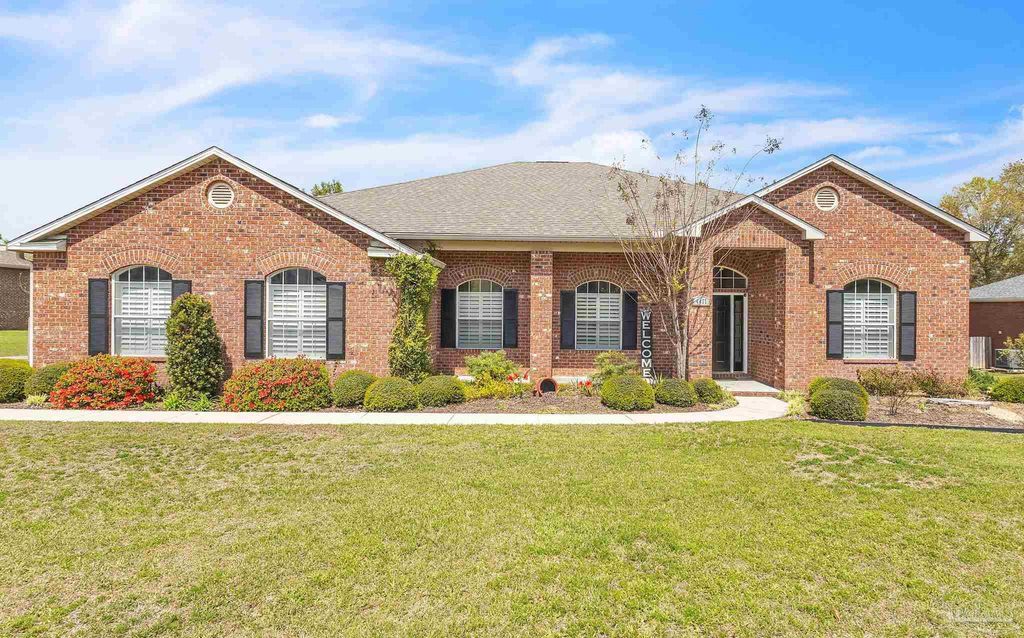 4401 Essex Terrace Cr, Pace, FL 32571